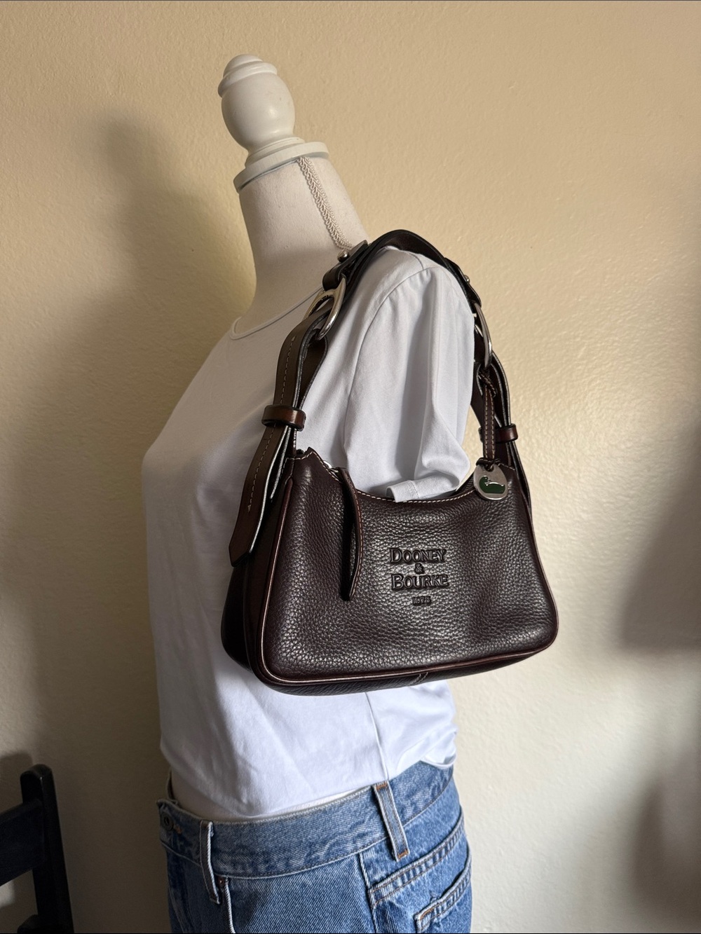 Vintage small Dooney & Bourke Dark Brown Pebbled Leather Shoulder Bag - Picture 6 of 8